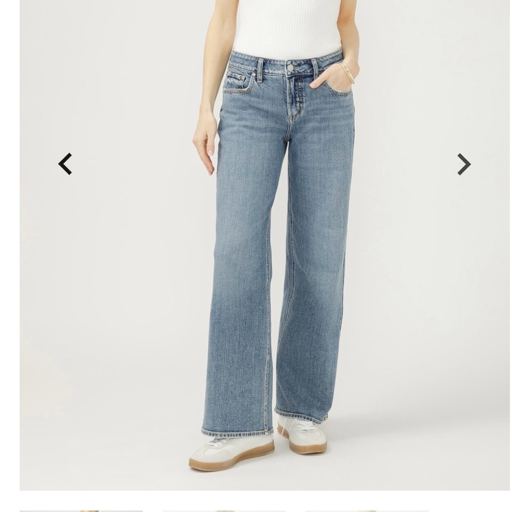 Silver Jeans Suki Mid Rise Wide Leg Jeans 28x31